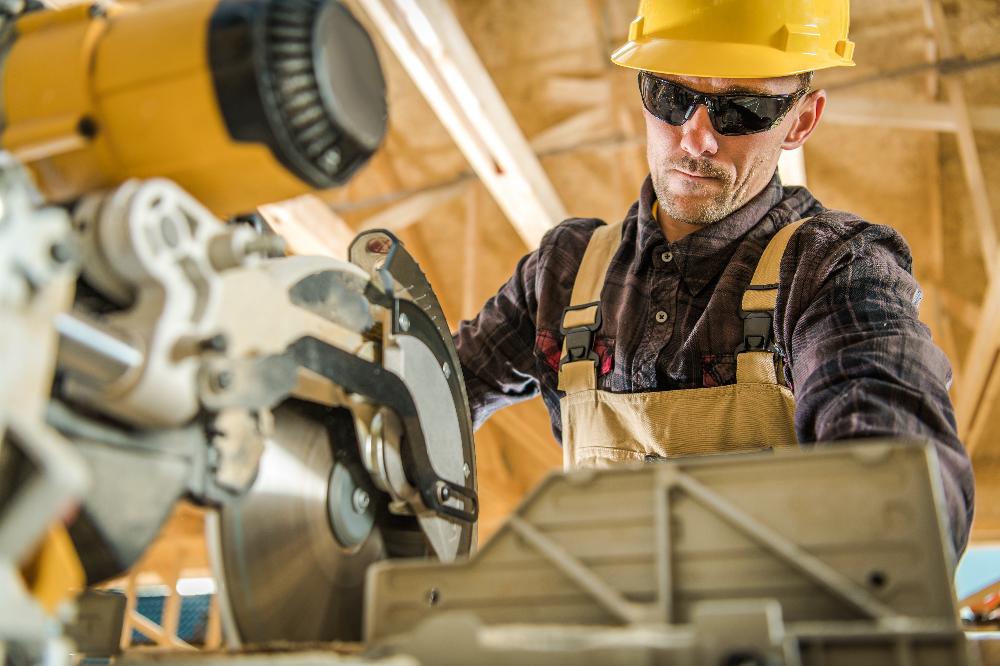 Contractor Cutting Table Saw